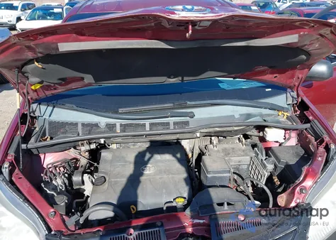 2011 Toyota Sienna Le V6 z USA, uszkodzony, nr VIN 5TDKK3DC5BS136052